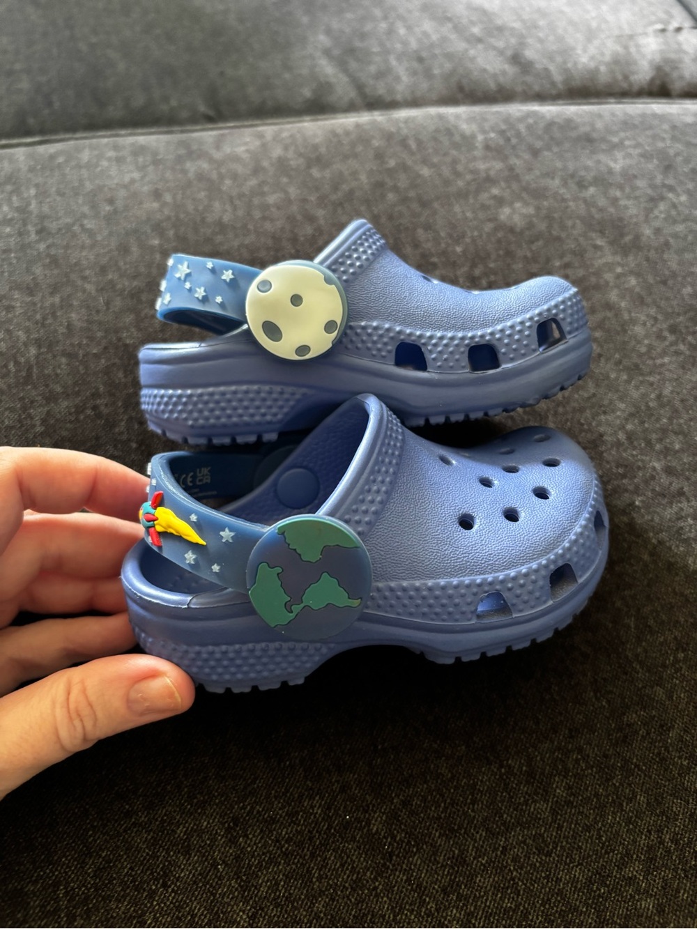 Light up Crocs - Picture 3 of 5